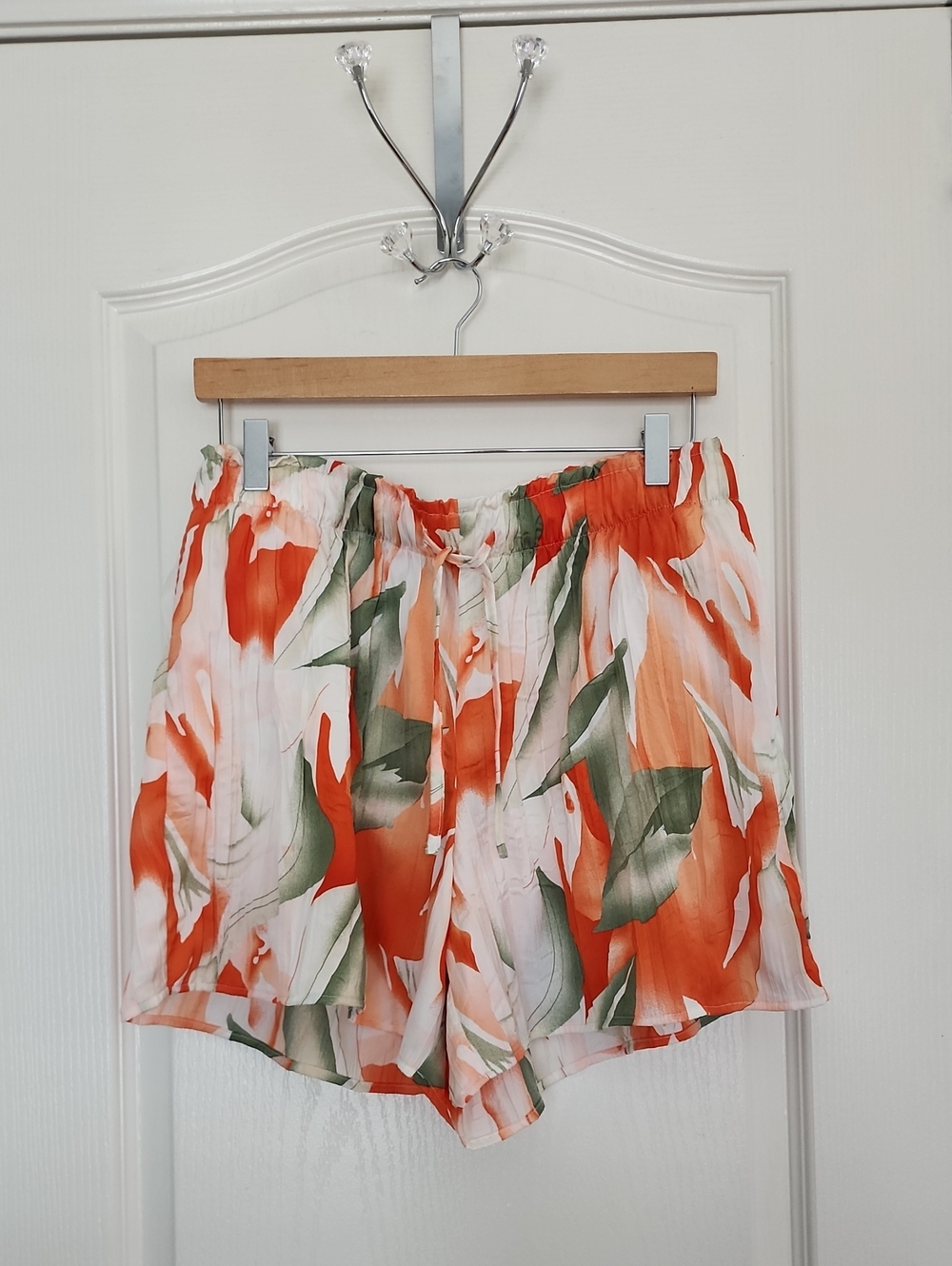 Calligraphie Women’s Orange Floral Lightweight Shorts